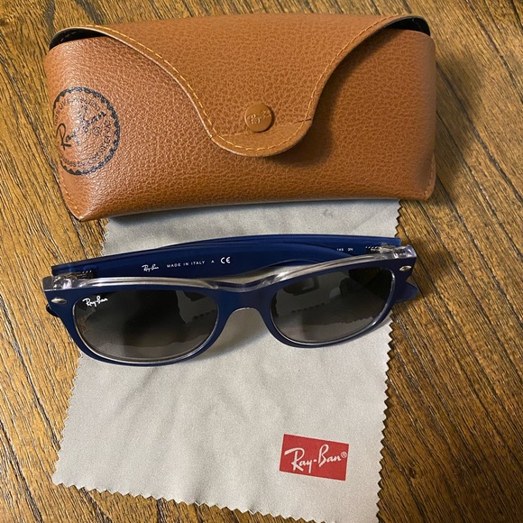 Ray Ban New Wayfarer Colorway Navy/Clear